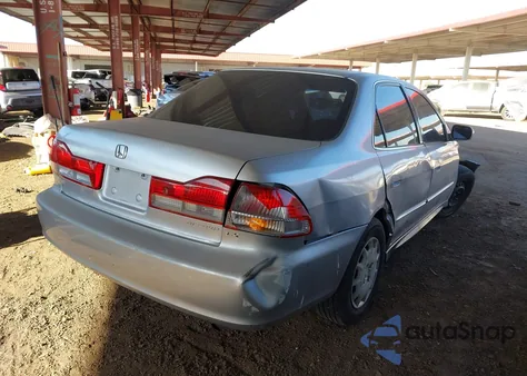 2001 Honda Accord 2.3 Lx из США, поврежденный, VIN JHMCG56431C021407